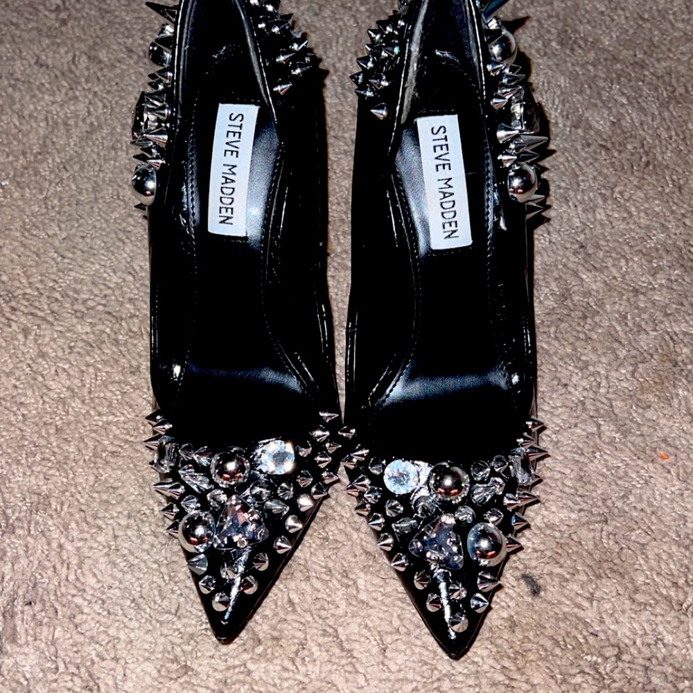 Steve Madden Black Heels!